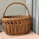 Panier en osier vintage