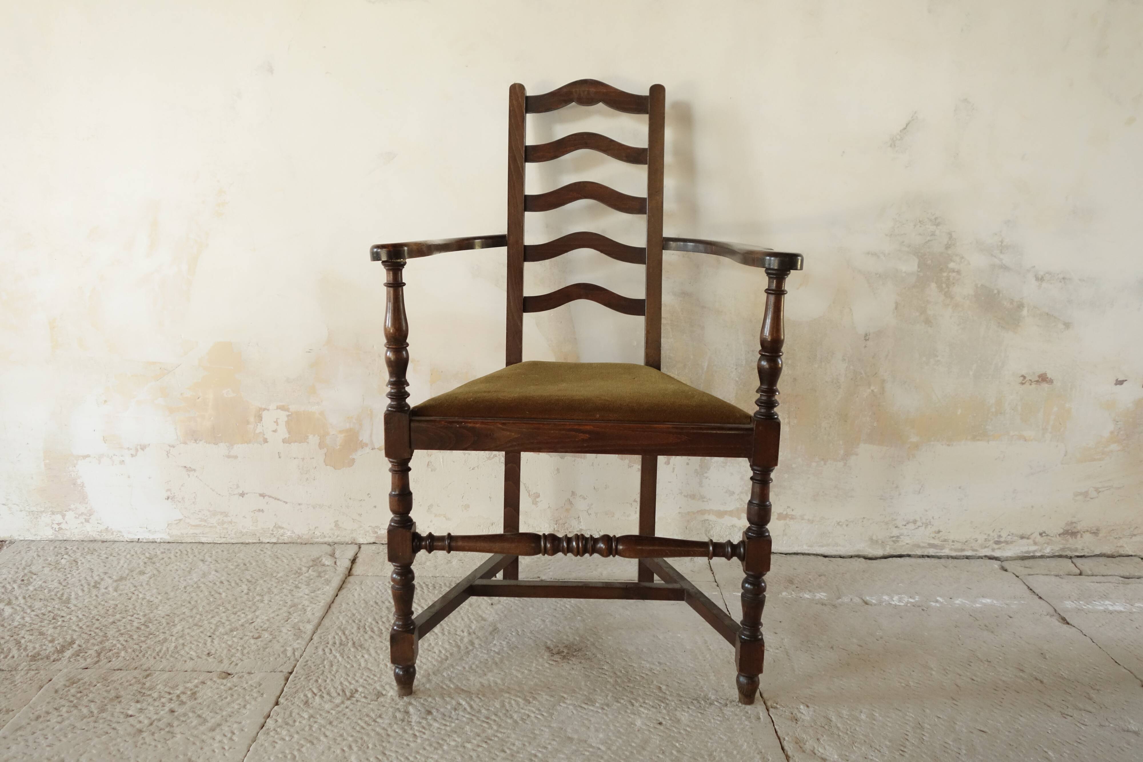 English Georgian style chair from the 1800s.