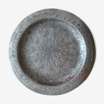 Eastern plate silver metal