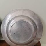 Set of 2 vintage octagonal solid metal aluminum or pewter plates