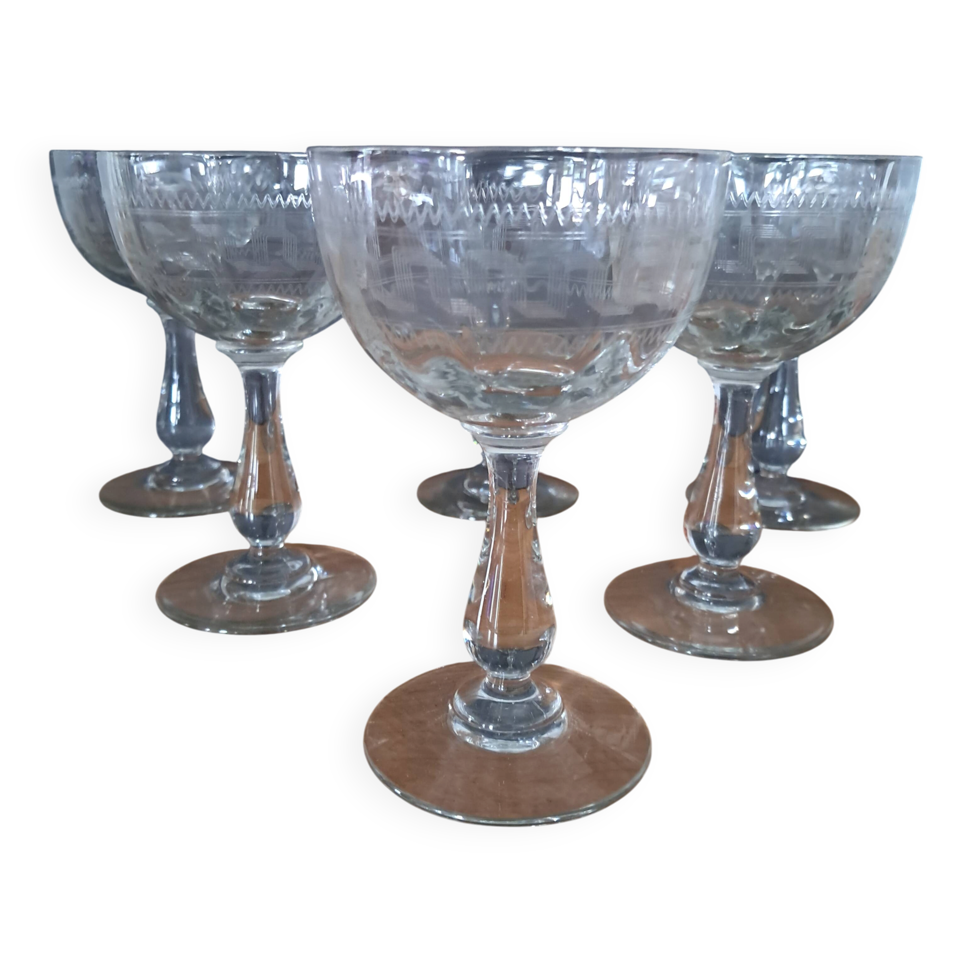 6 coupes  à champagne années 1900/1903 guilloches