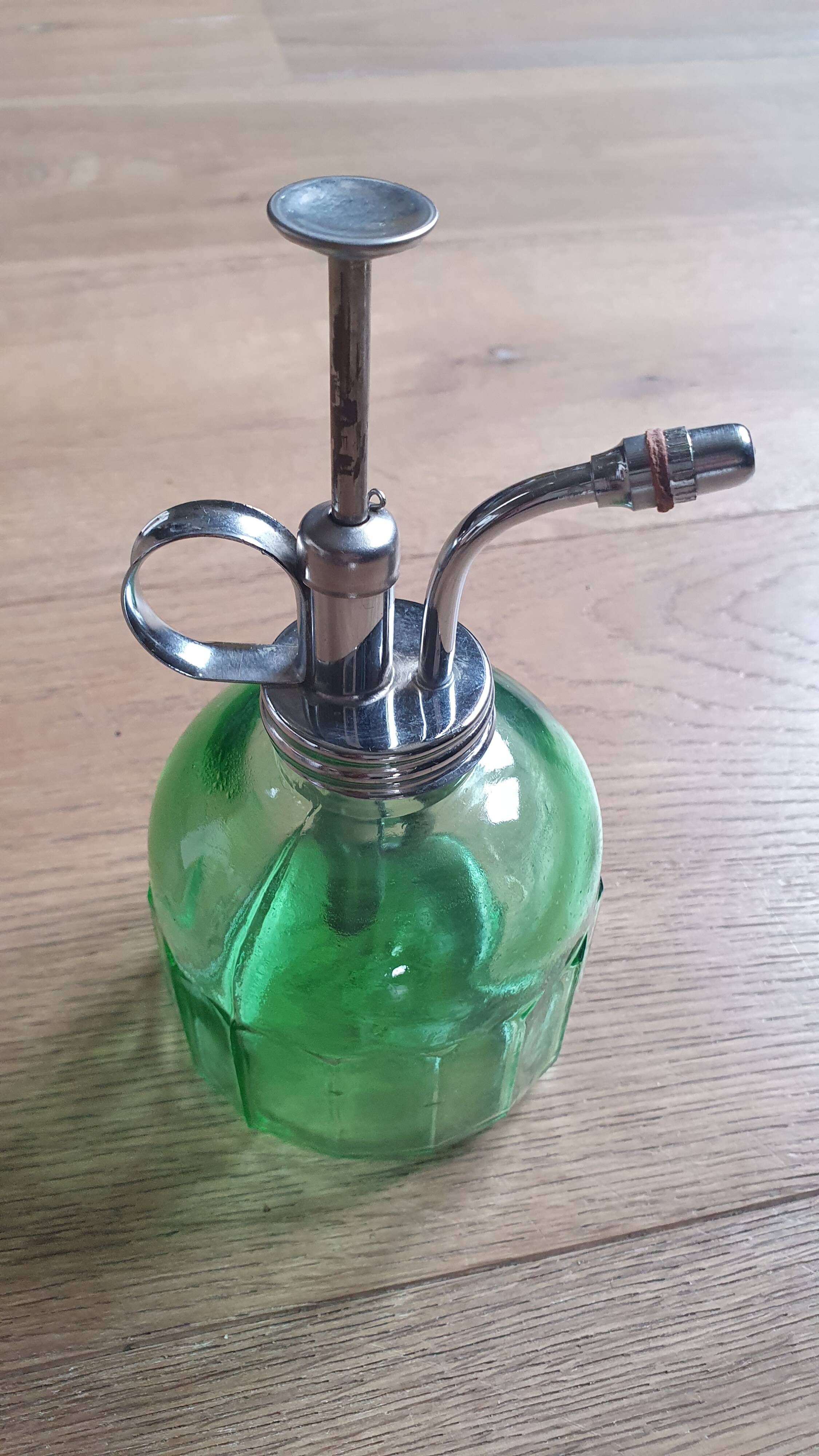 Vintage glass siphon or vaporizer