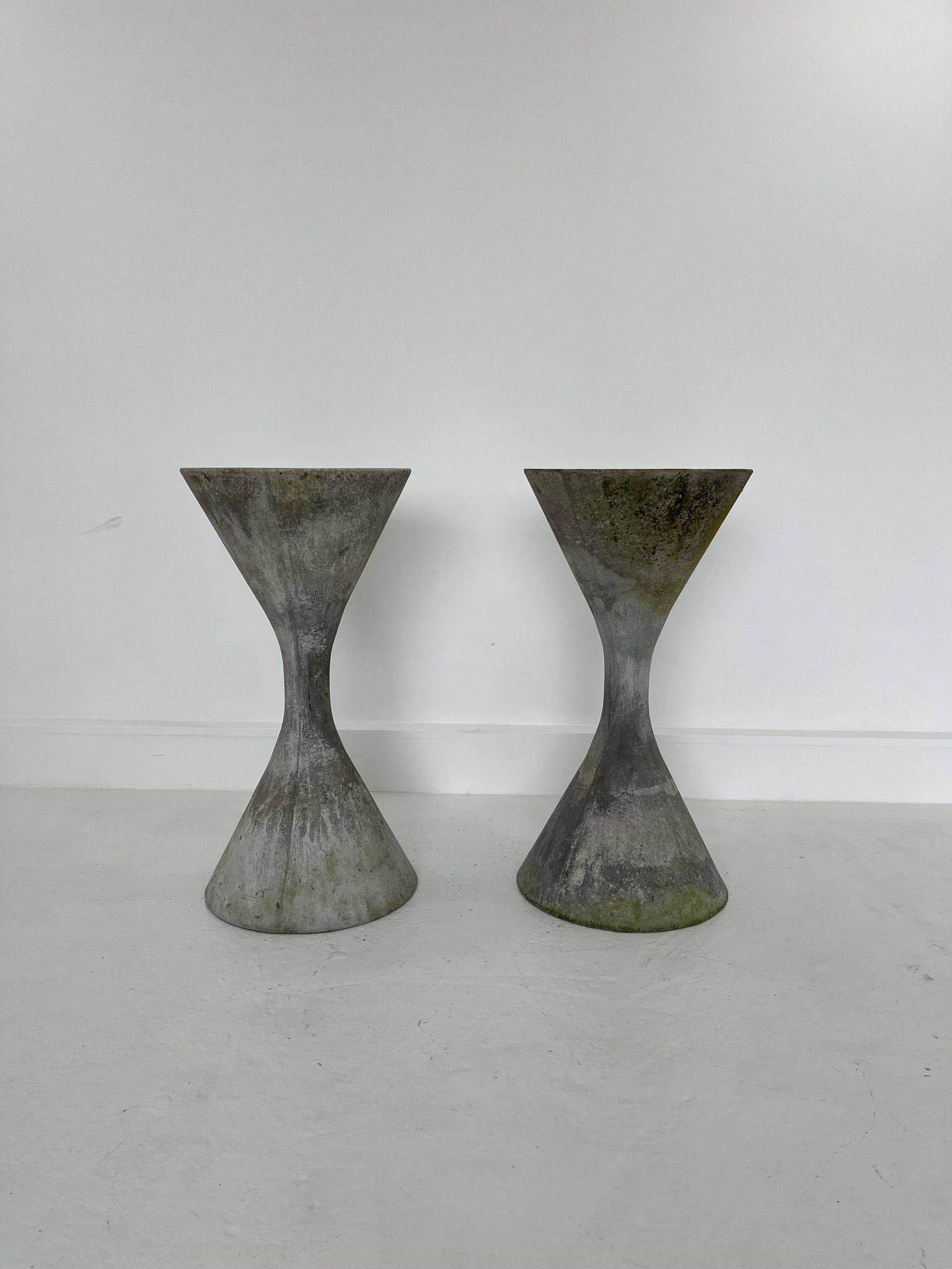 2 jardinières Anton Bee et W. Guhl édition Eternit, 1958