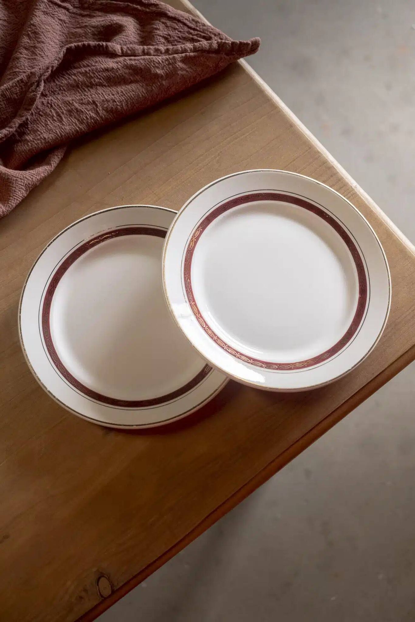 Set of 2 dessert plates "Louise"