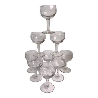 Set of 8 crystal wine glasses engraved 40-50s