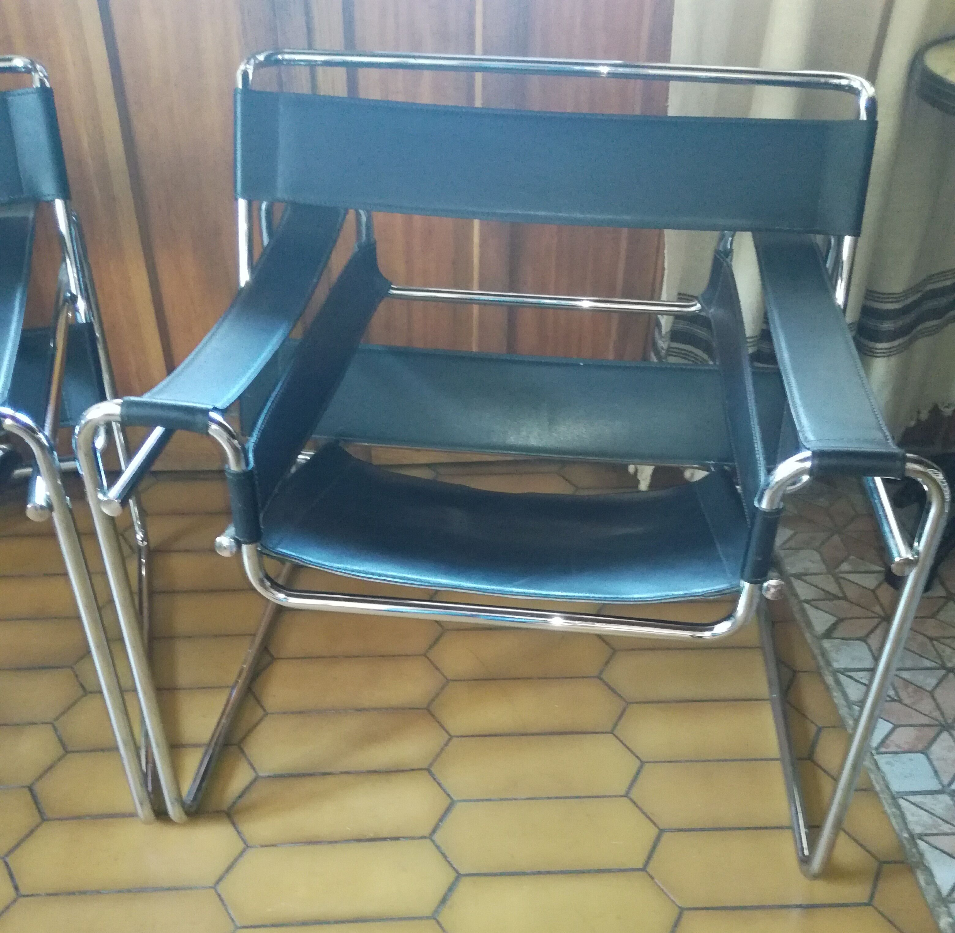 Pair of leather armchairs Breuer model B3