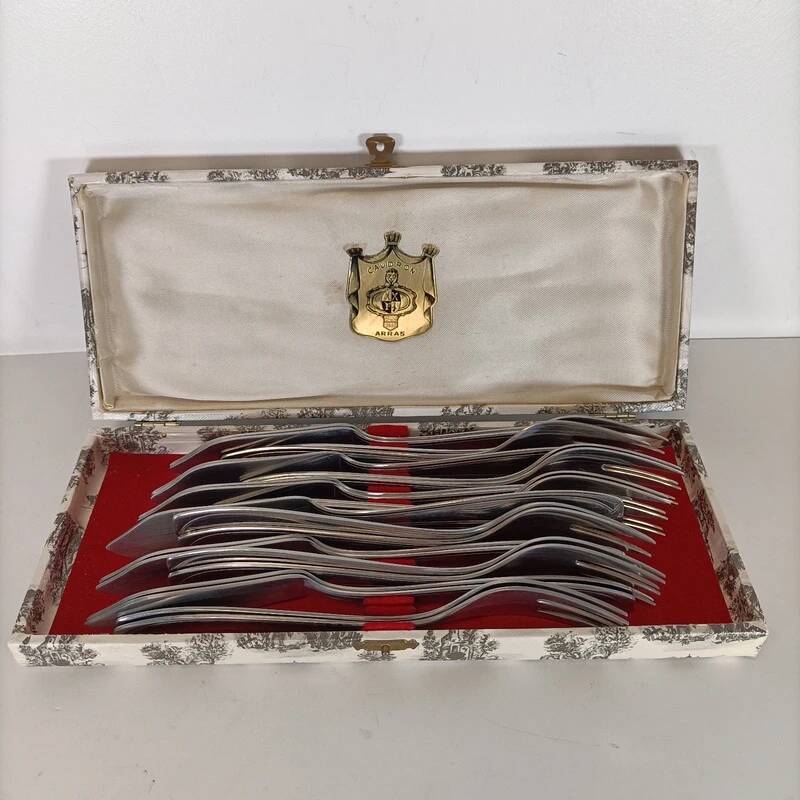 Service à poisson vintage 24 pièces avec coffret toile de Jouy – métal