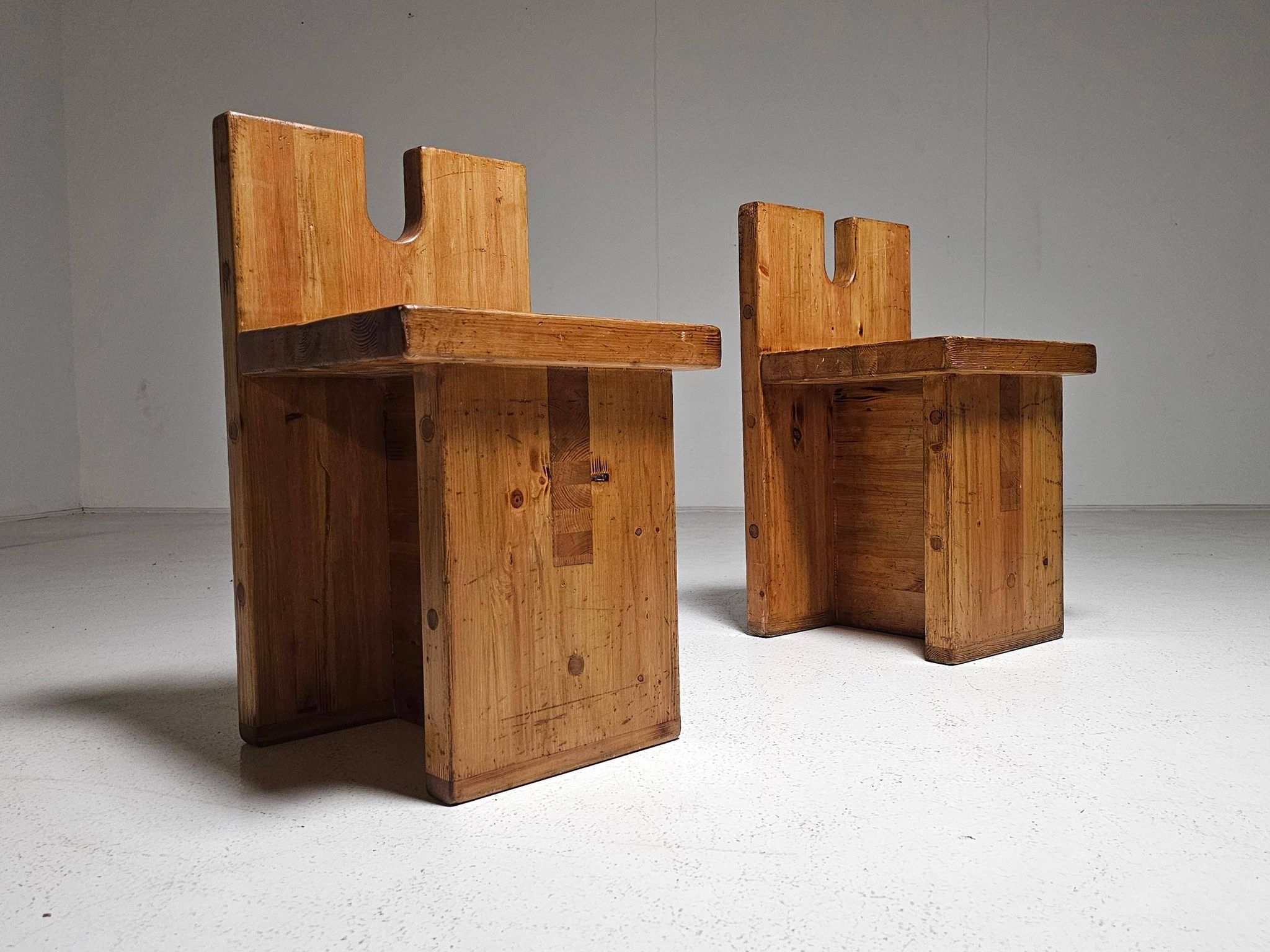 Pompeia accent chair in pine by Lina Bo Bardi, 1980s