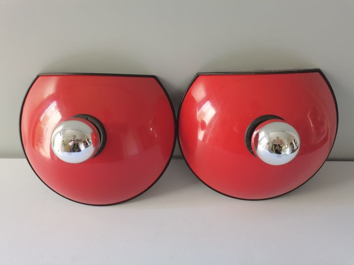 Pair of wall lamps t. cimini for lumina - "emi"