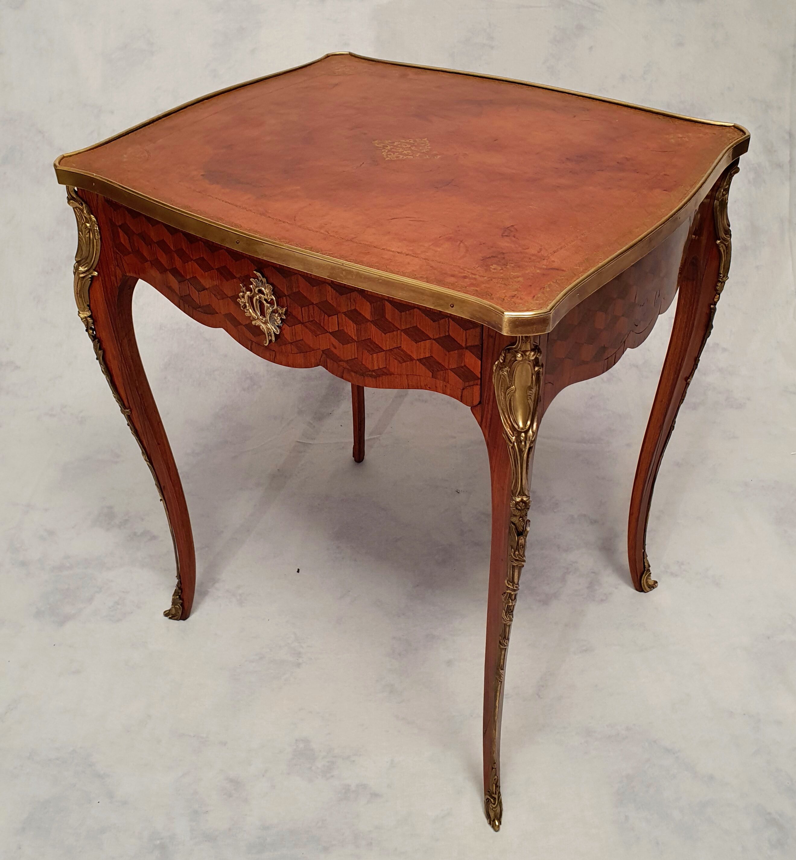Louis XV Style Writing Table - Gouffé House - Cubes Marquetry - Bois De Rose - 20th