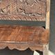 Mini banc à dossier sculpté à motif d'oiseaux stylisés H58 L61