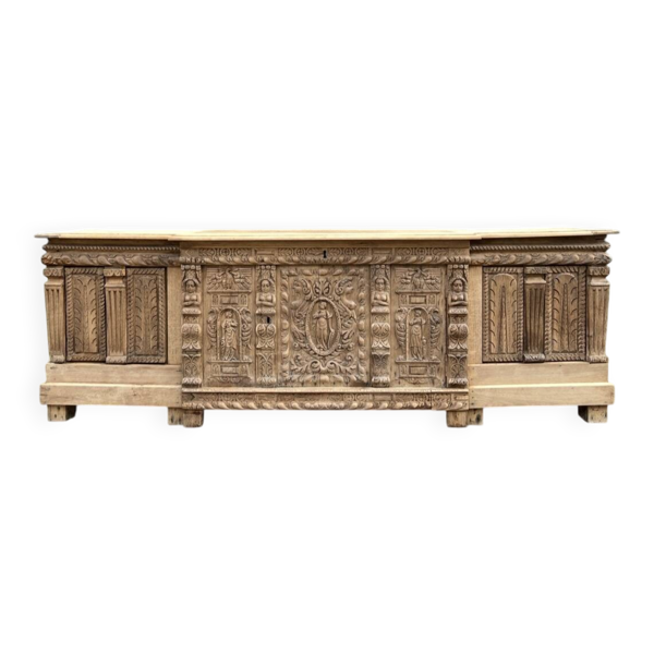 Grand buffet renaissance en chêne