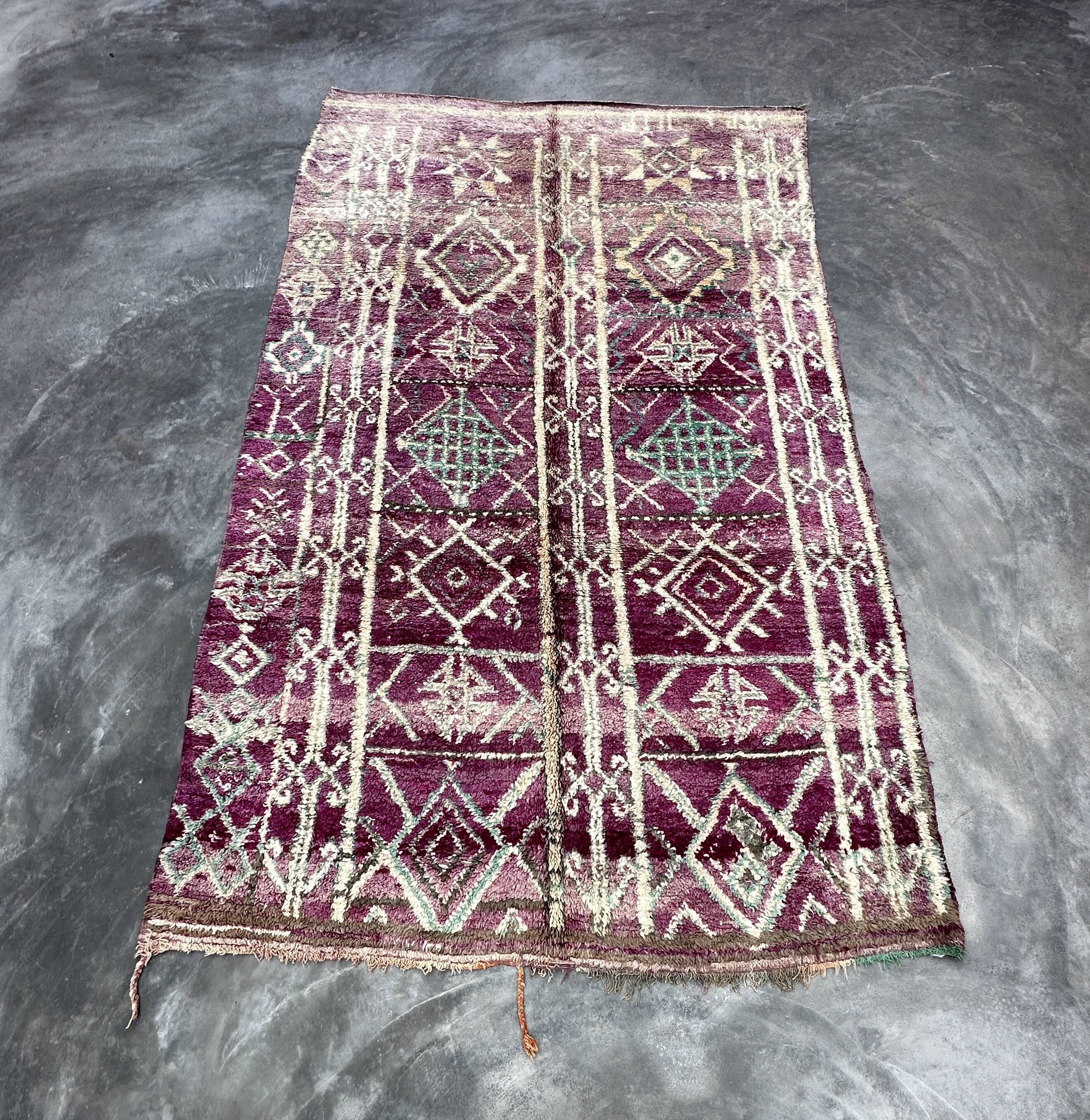 Moroccan carpet boujad purple - 214 x 350 cm