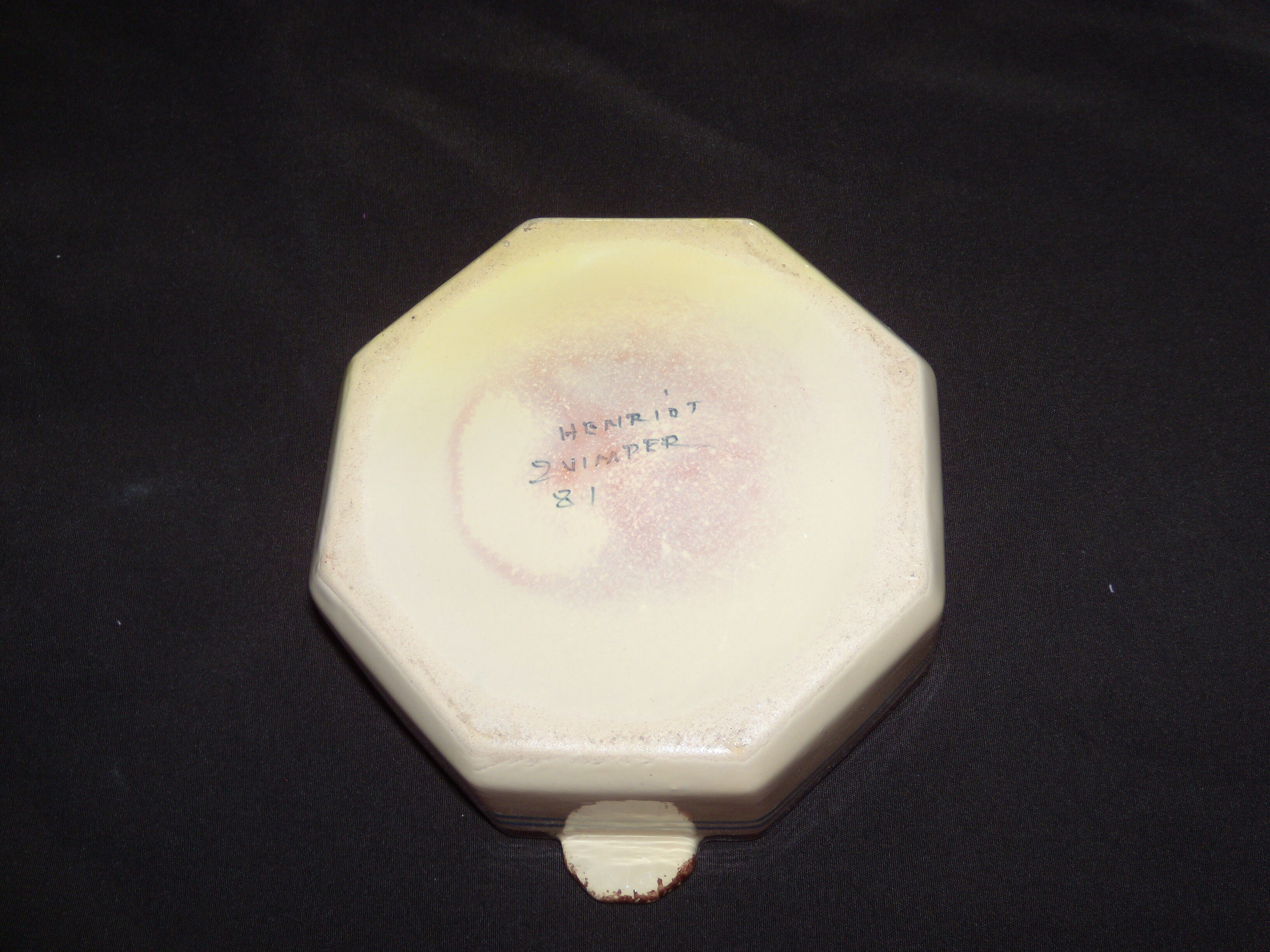 Quimper Henriot 81 candy box