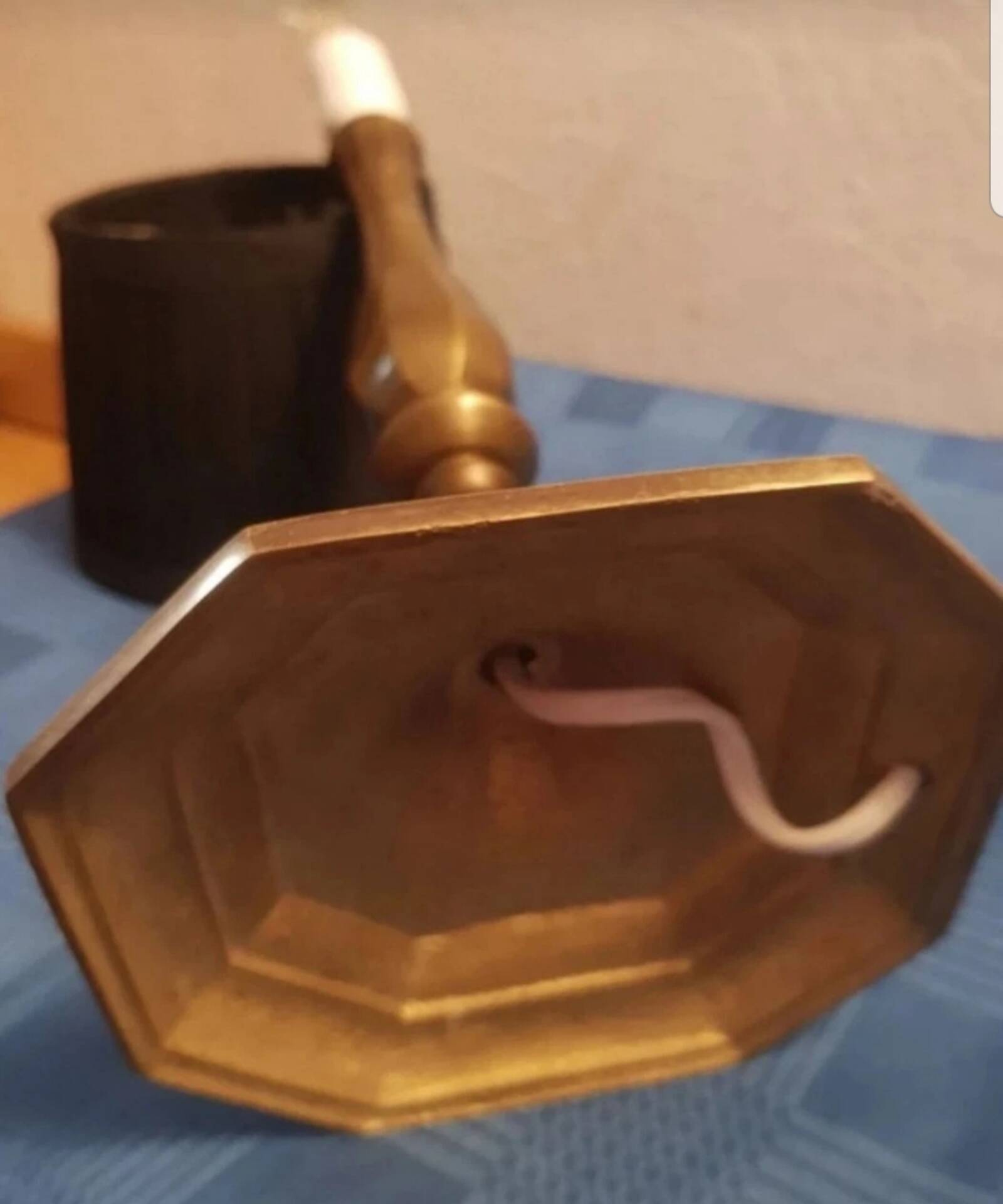 Pied de lampe a poser en laiton