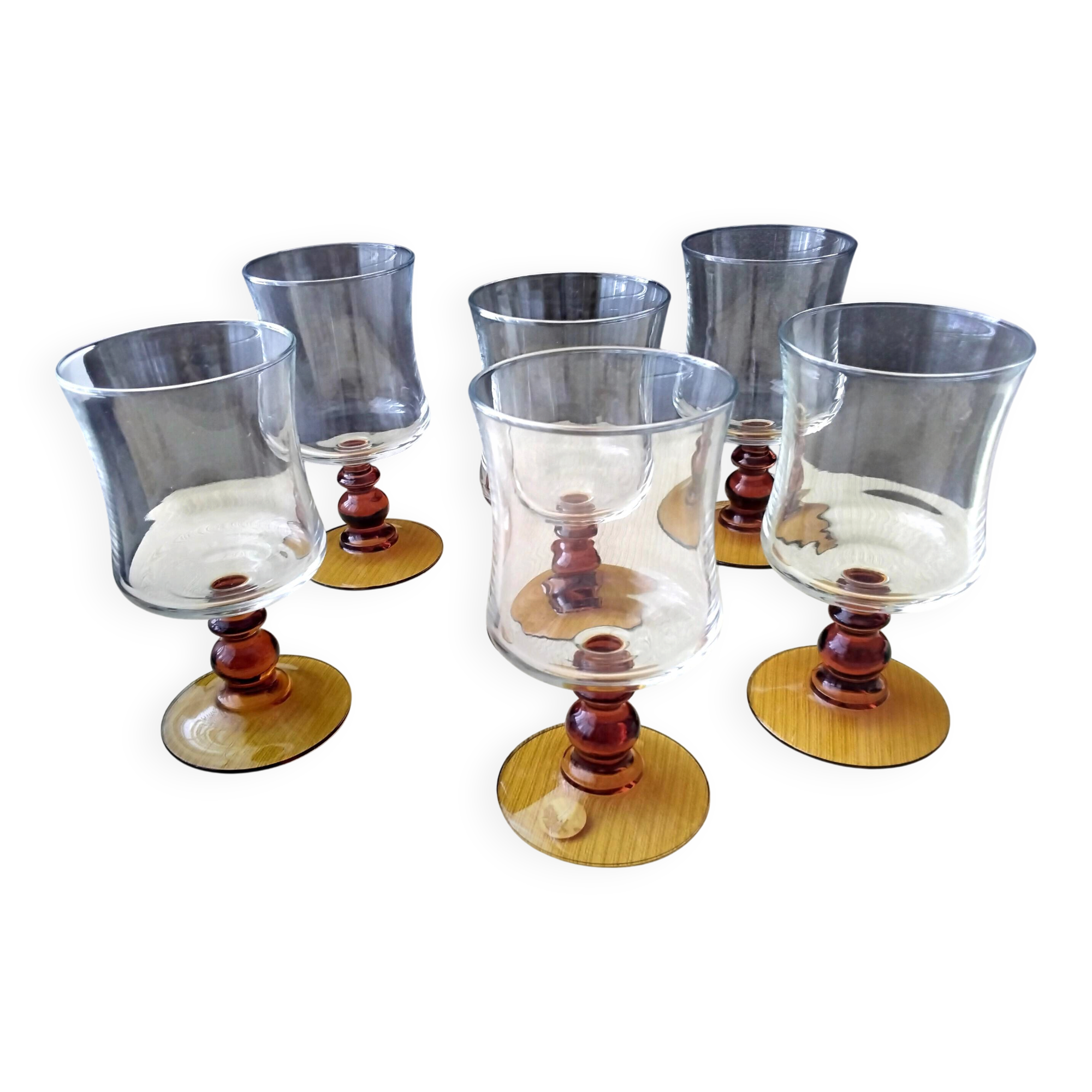 6 water glasses or large wine glasses Luminarc Model "Antique"