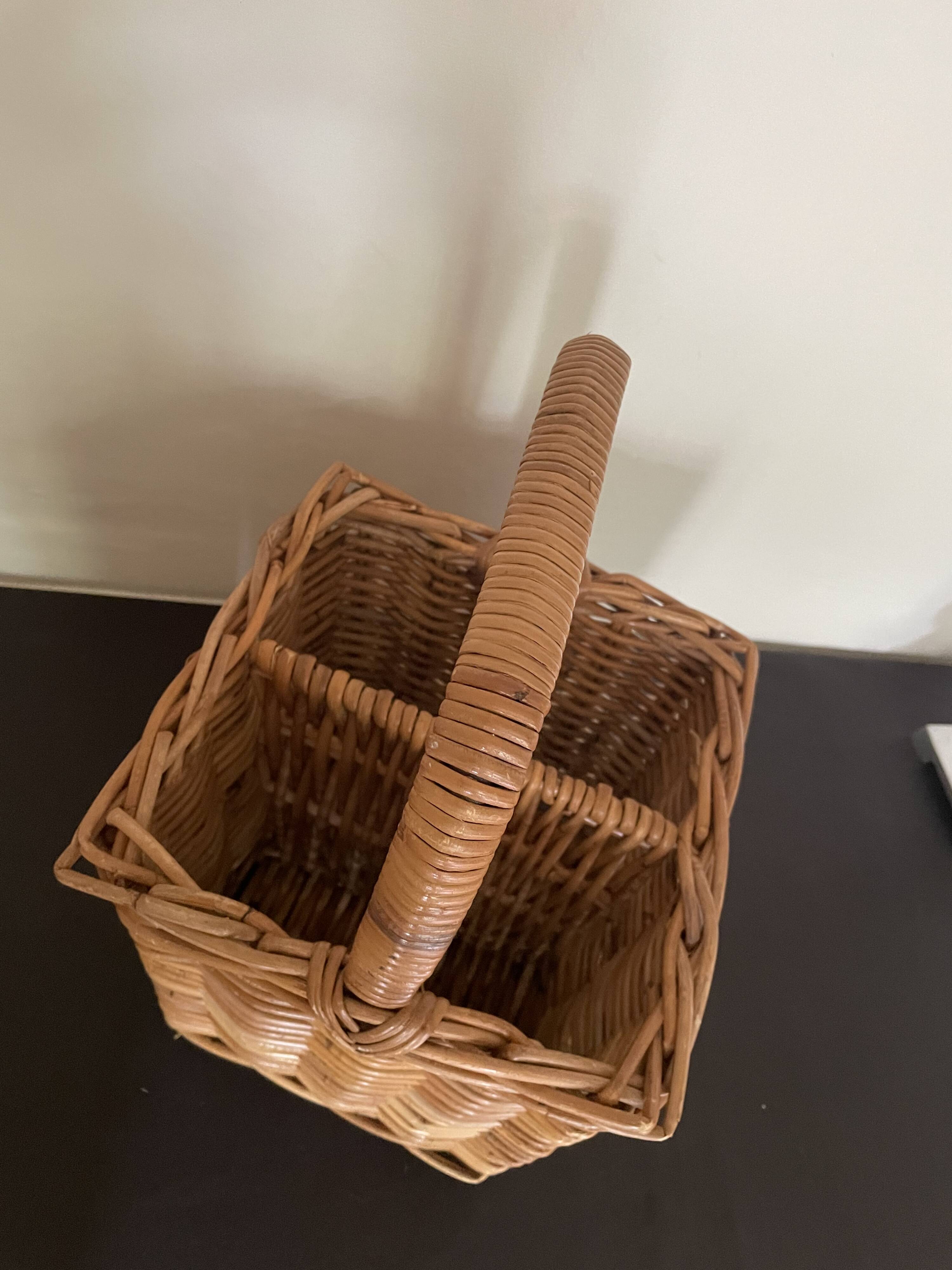 Bottle storage basket