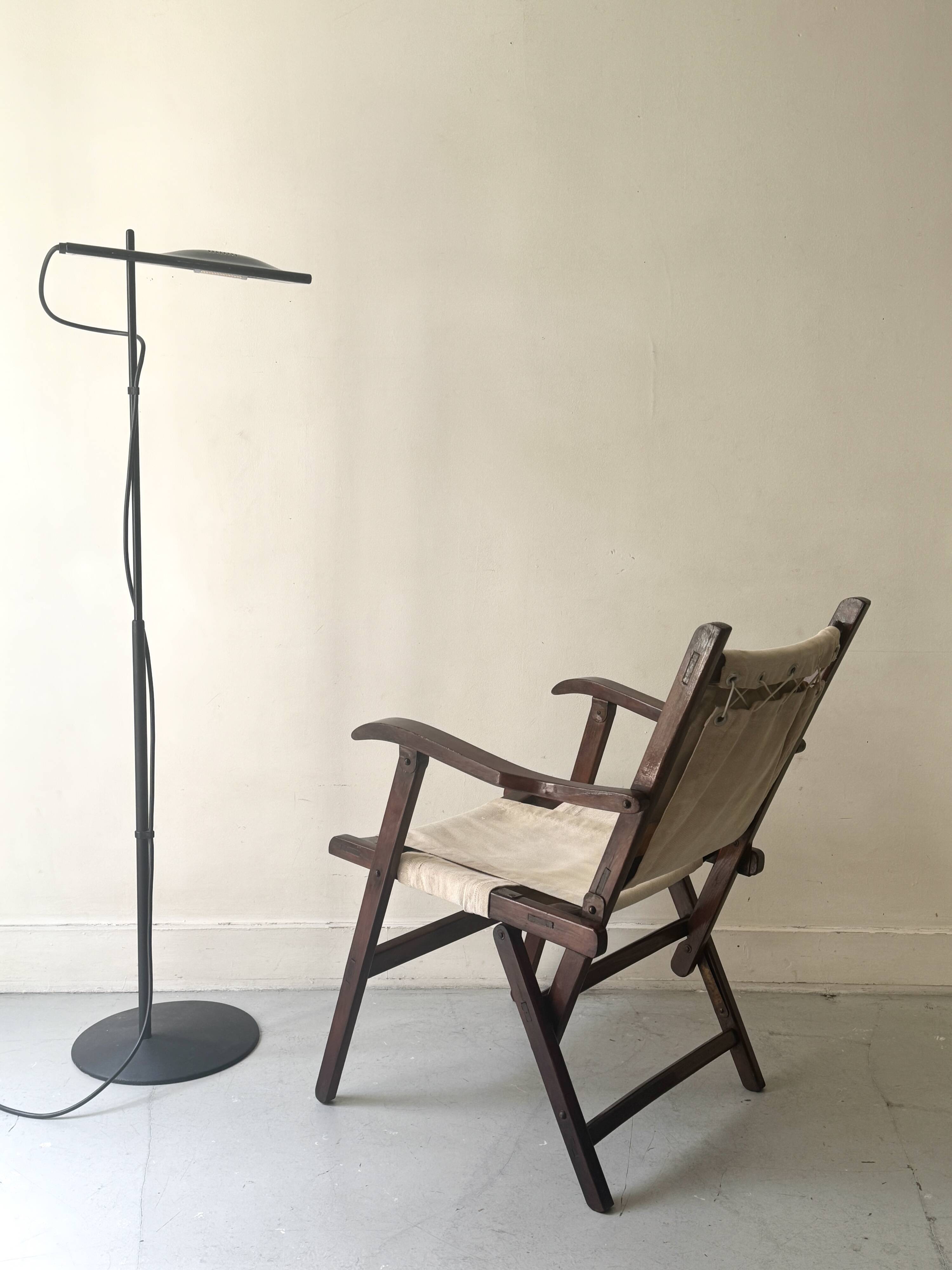 "Safari" folding chair in wood and ecru canvas, 1960s/1970s.