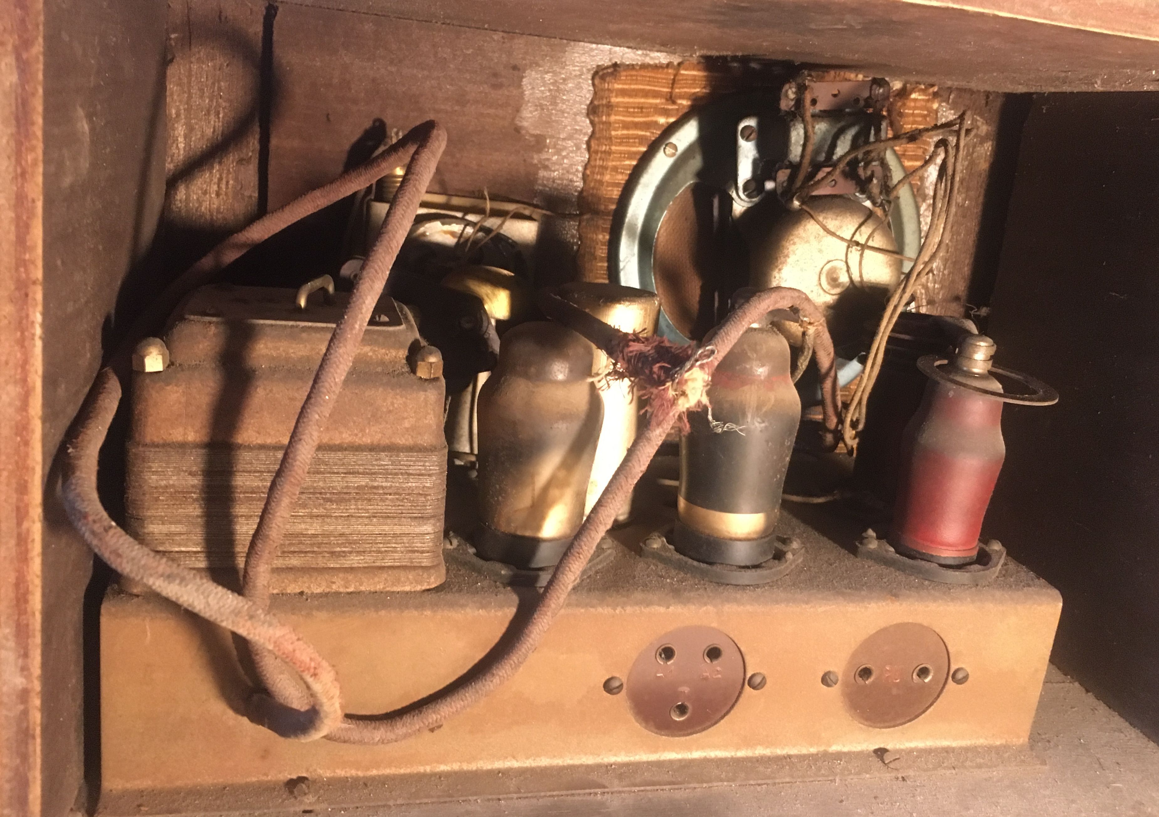 Old wooden radio set in wood lamp for decoration or collection