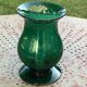 Grand Photophore, Bougeoir en verre soufflé vert, de style verrerie de BIOT, made in france