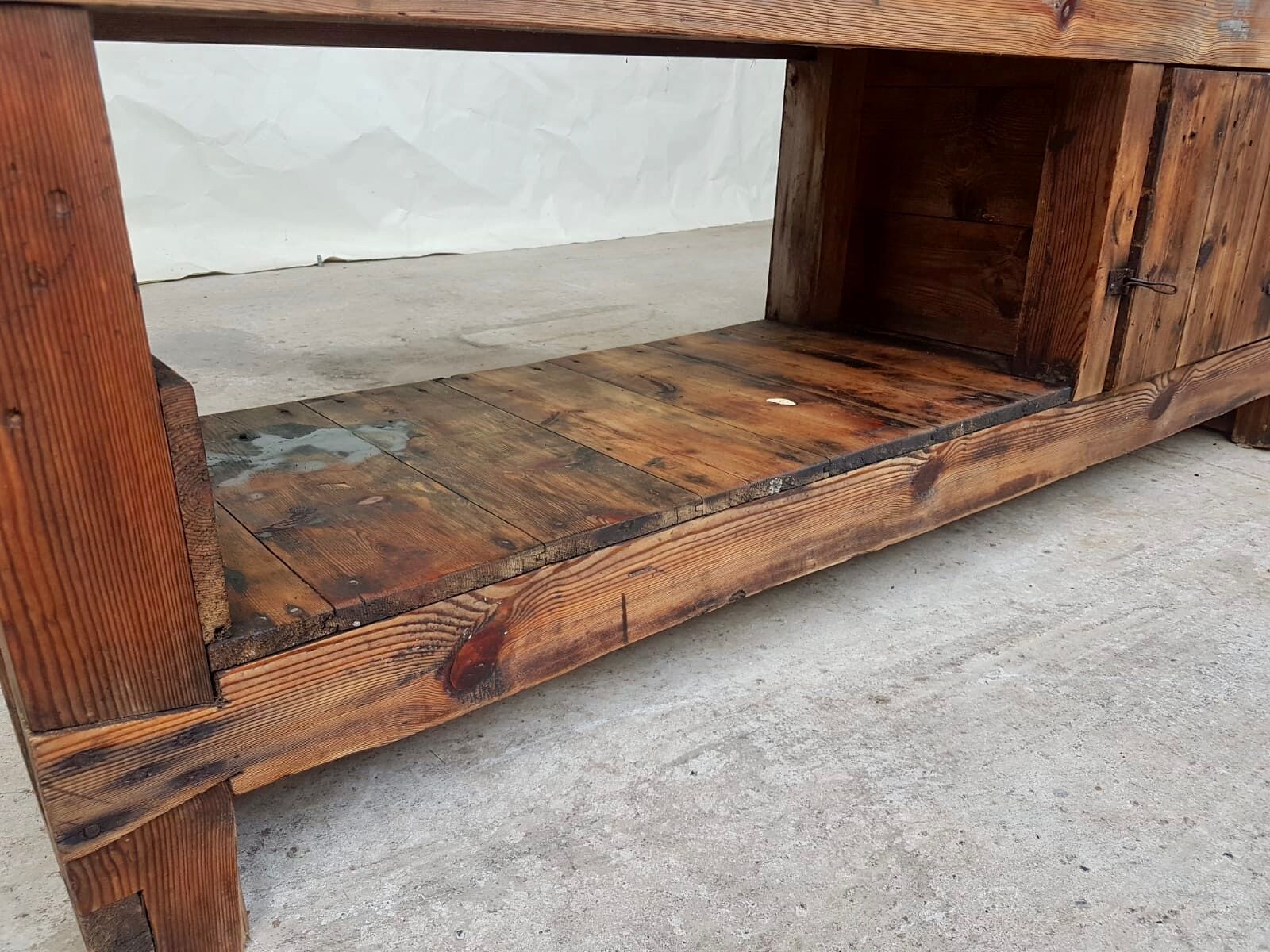 Industrial work bench