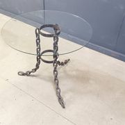 Table basse ou table d'appoint en chaîne de style brutaliste, années 1970