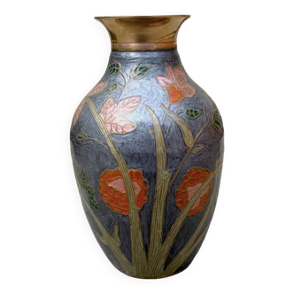 Vase vintage en laiton avec décor floral en émail cloisonné