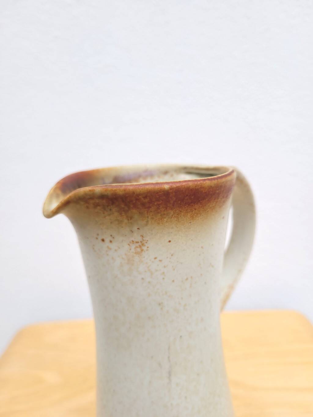 Pichet diabolo en porcelaine de Virebent