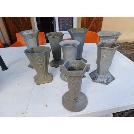 Set of 8 cast iron and aluminum vases 1900