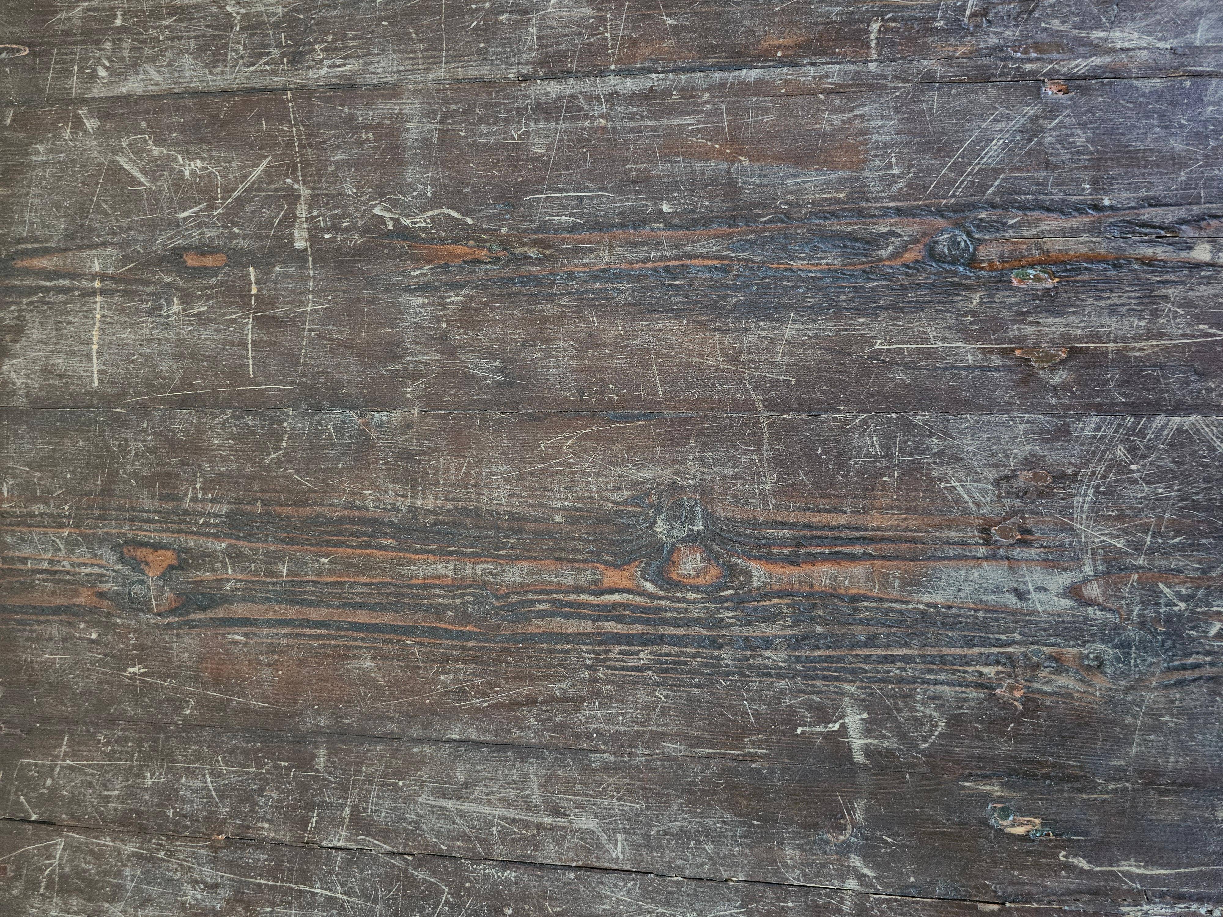 XXL Victorian farmhouse table in solid pine with patina, 1850s.