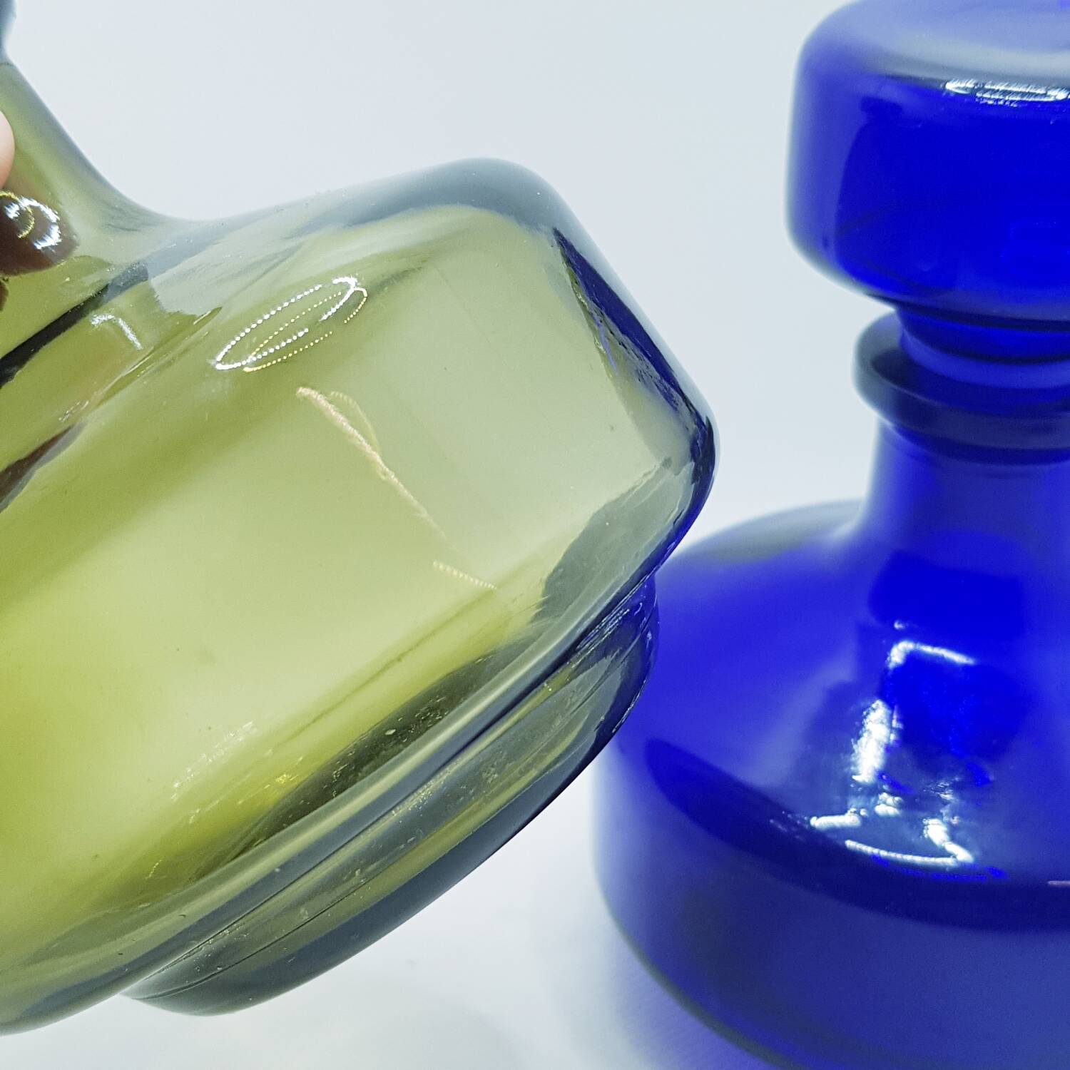 Suite de 2 carafes du milieu du siècle