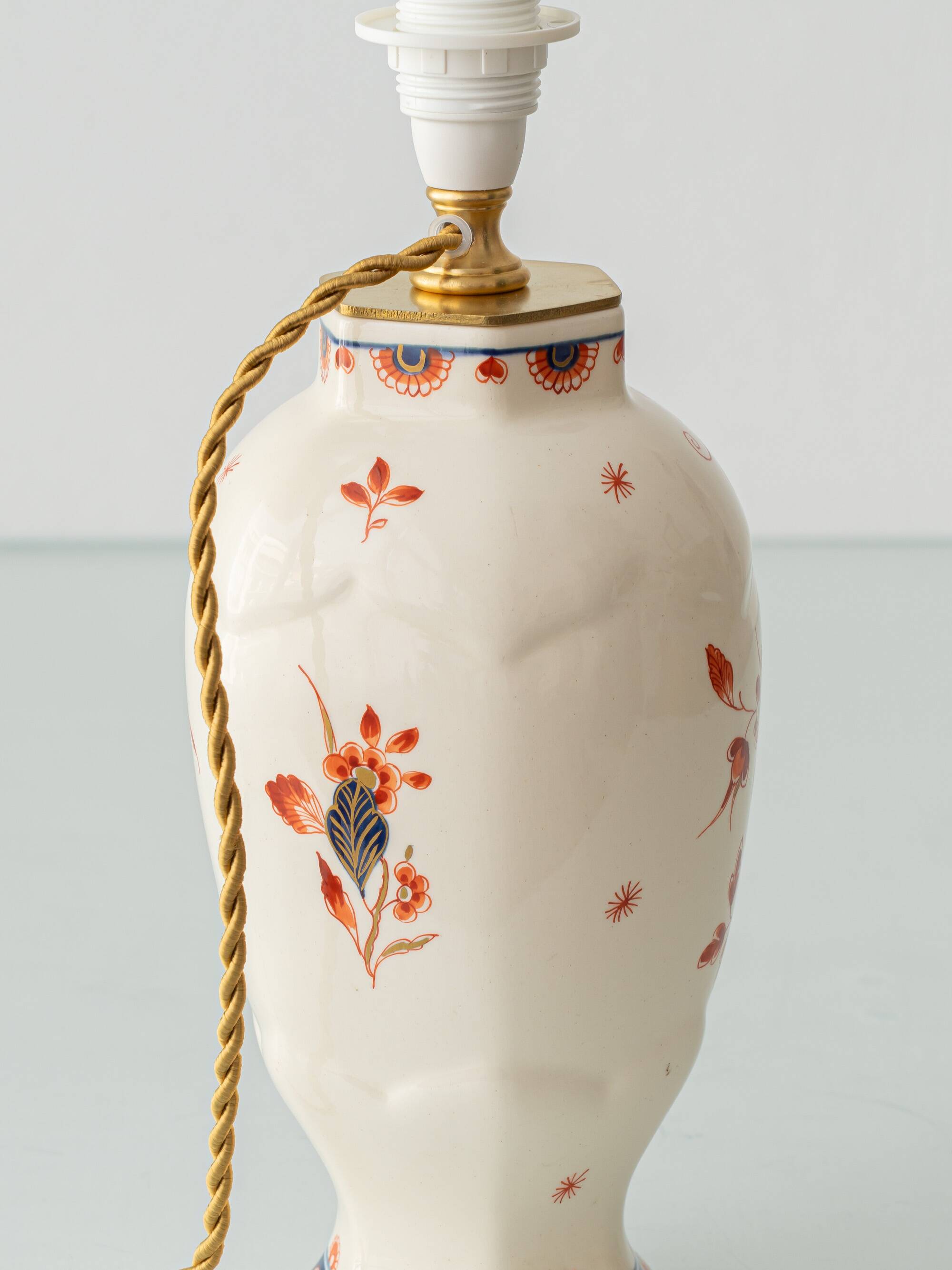 Pair of "Pijnacker" Imari Style Table Lamps from Royal Delft, Hand-Painted with Silk Shades