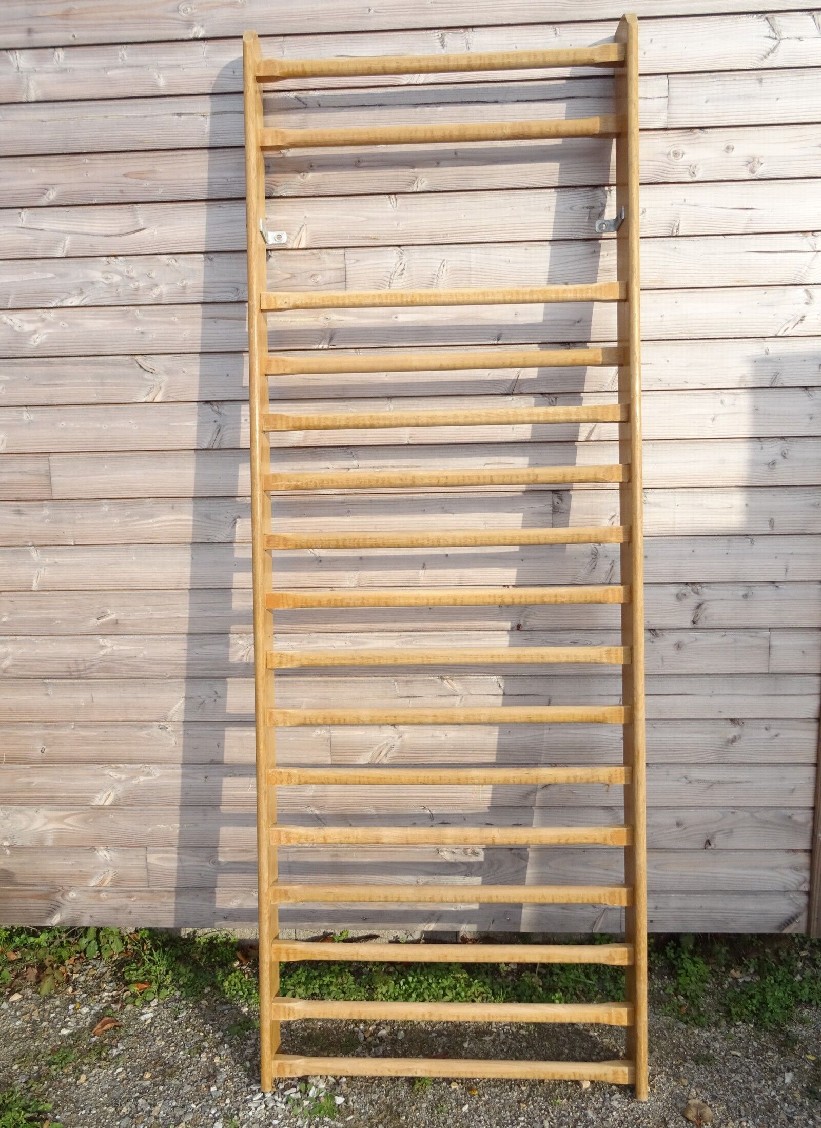 Gymnastics espalier in solid elm