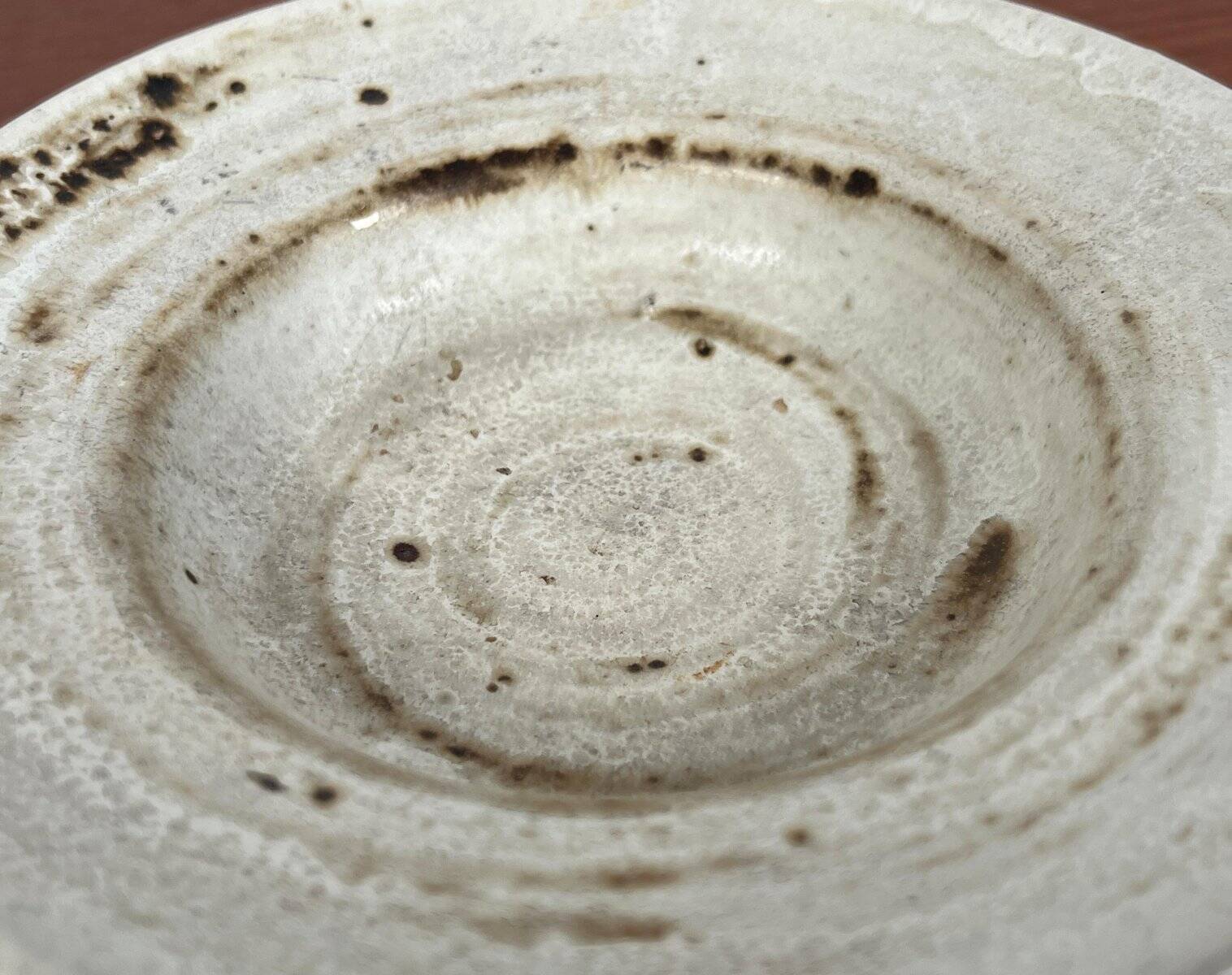 Mid-century Danish studio pottery bowl by Dania Keramik, 1960s.