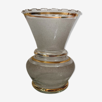 Vase en verre granité blanc, liseré doré, années 50