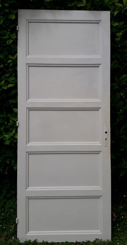 Porte vintage panneautée