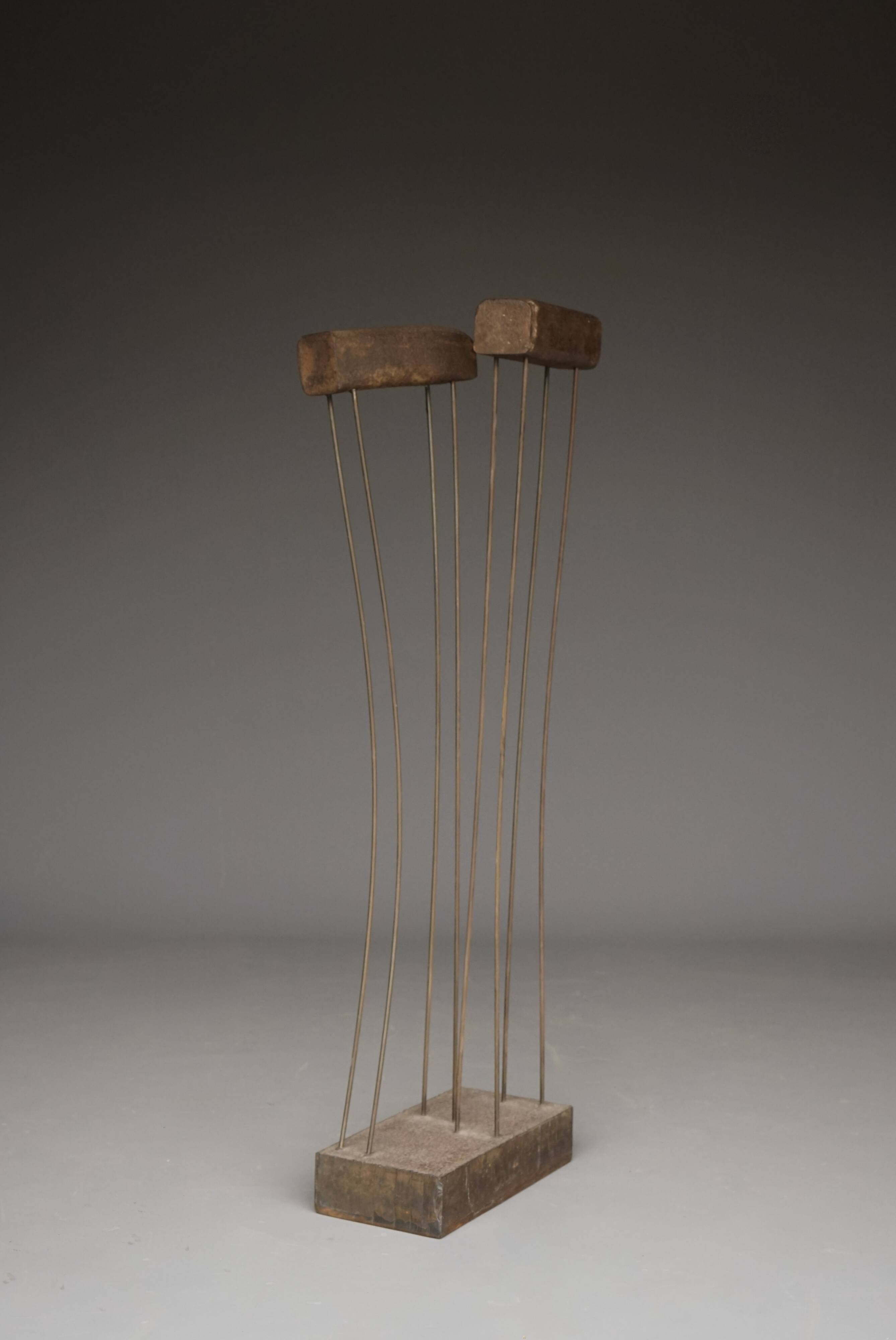 Sculpture cinétique abstraite en métal, dans le style de Harry Bertoia, années 1960