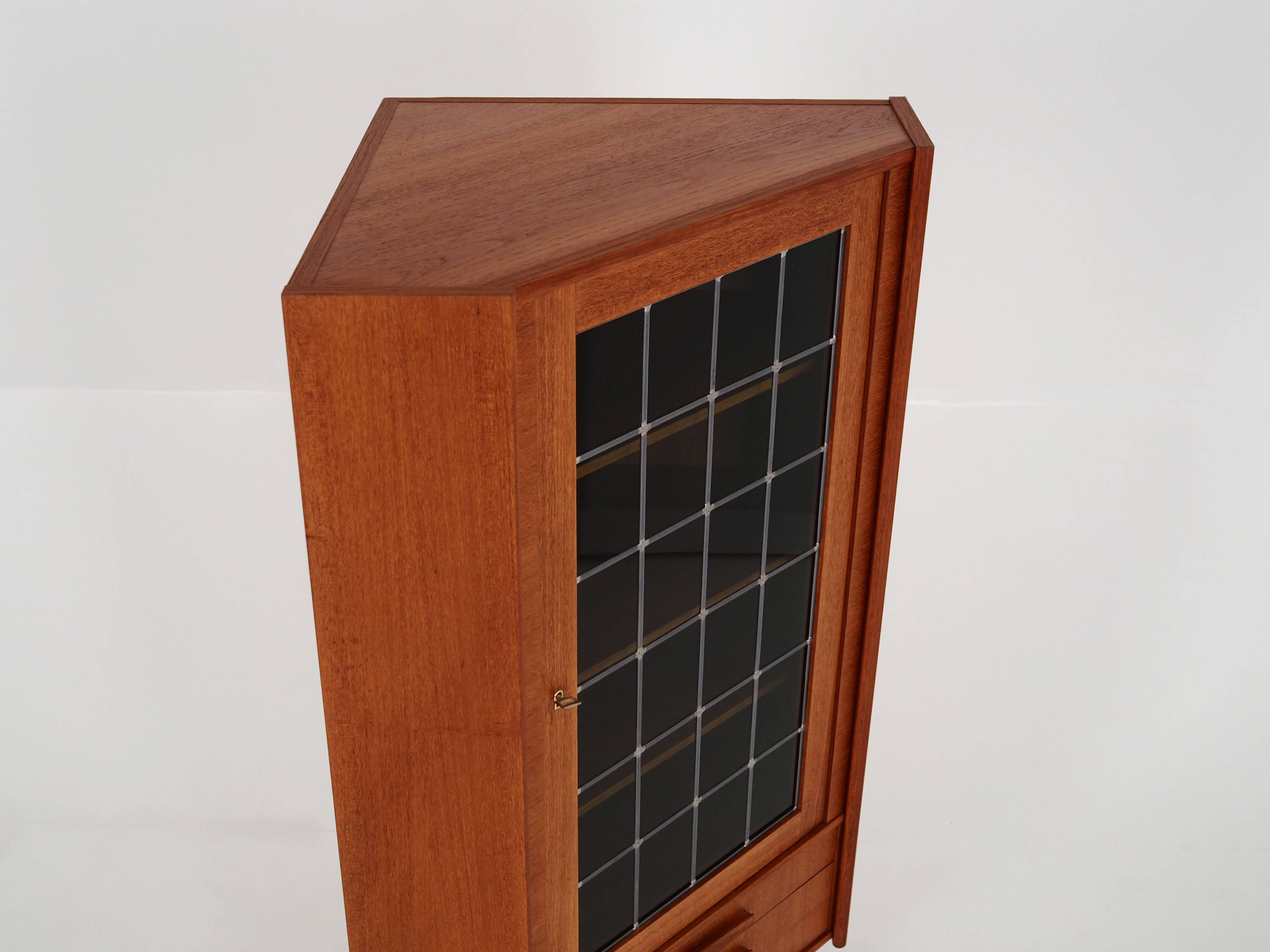 Teak corner showcase, Danish design, 1970s, production: Denmark