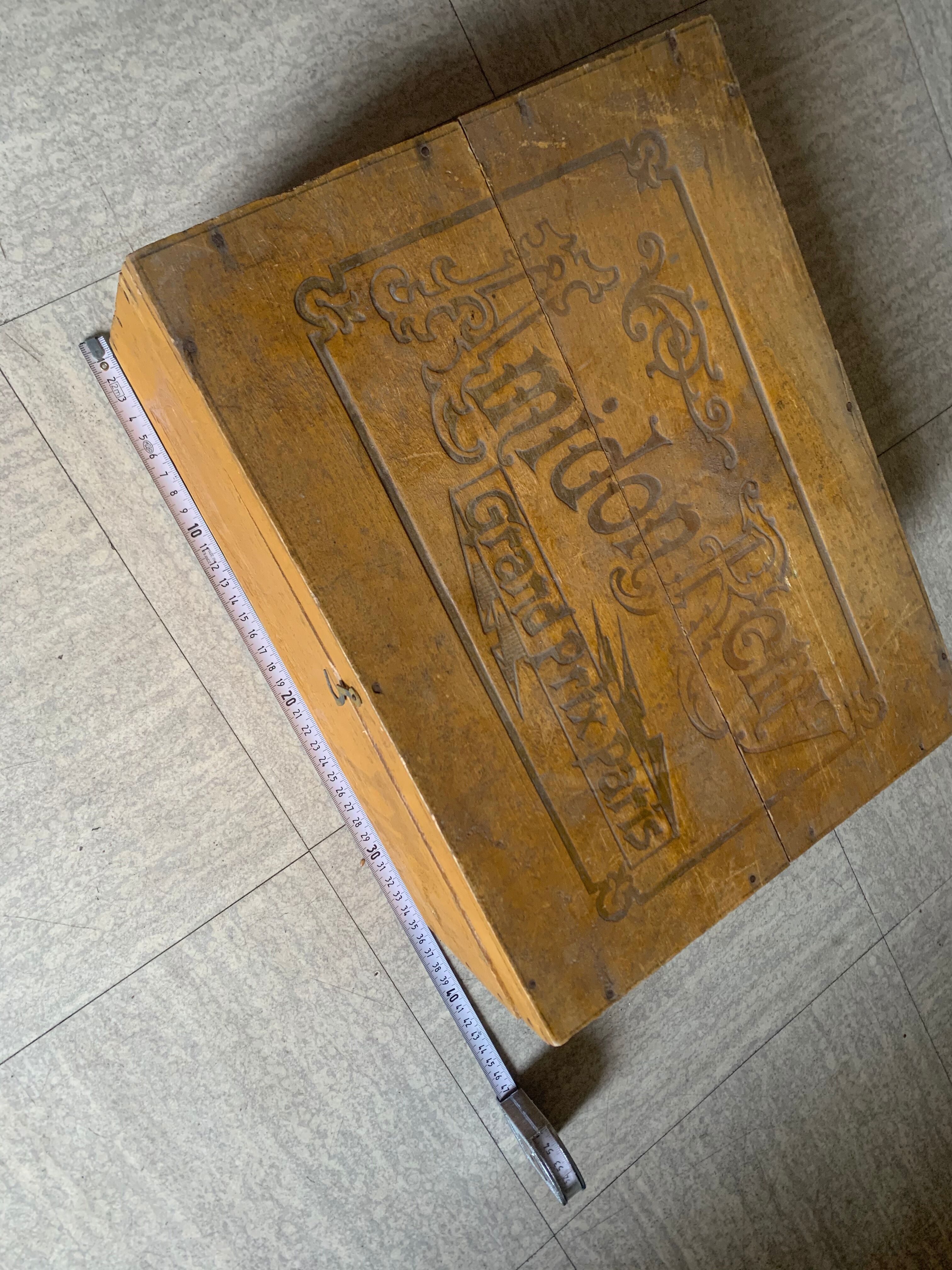 Wooden box L'Amidon Remy