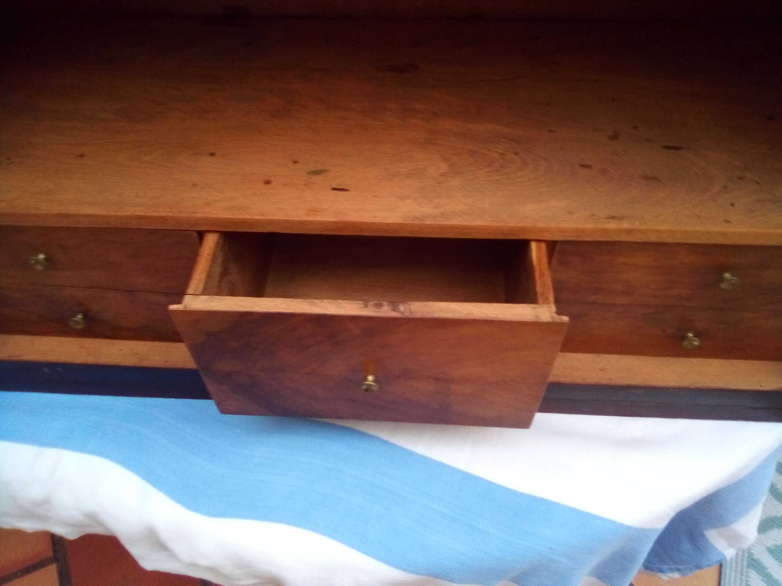 Drawer shelf