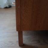 Compas foot cabinet