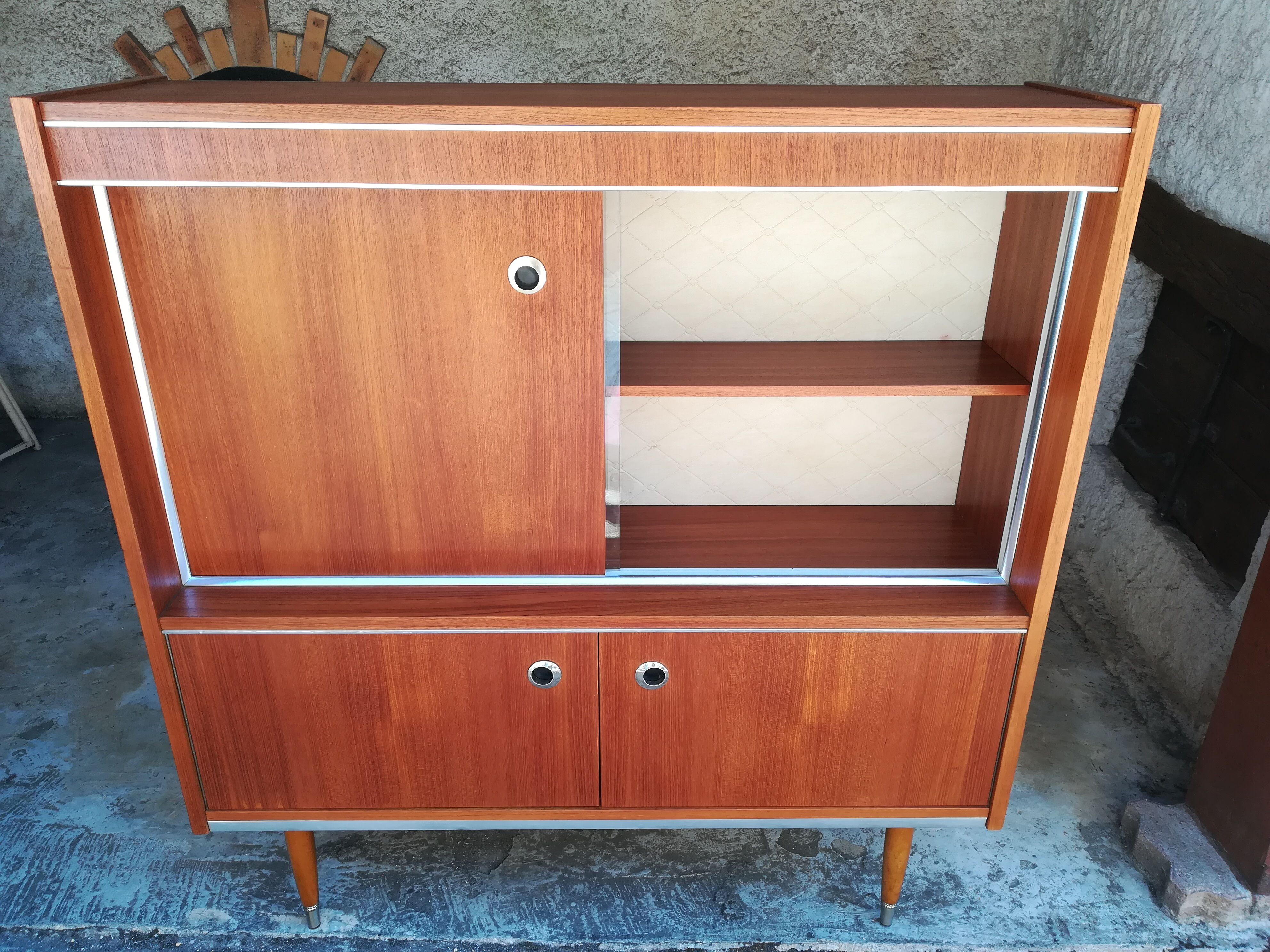 Buffet showcase of the 60/70 years