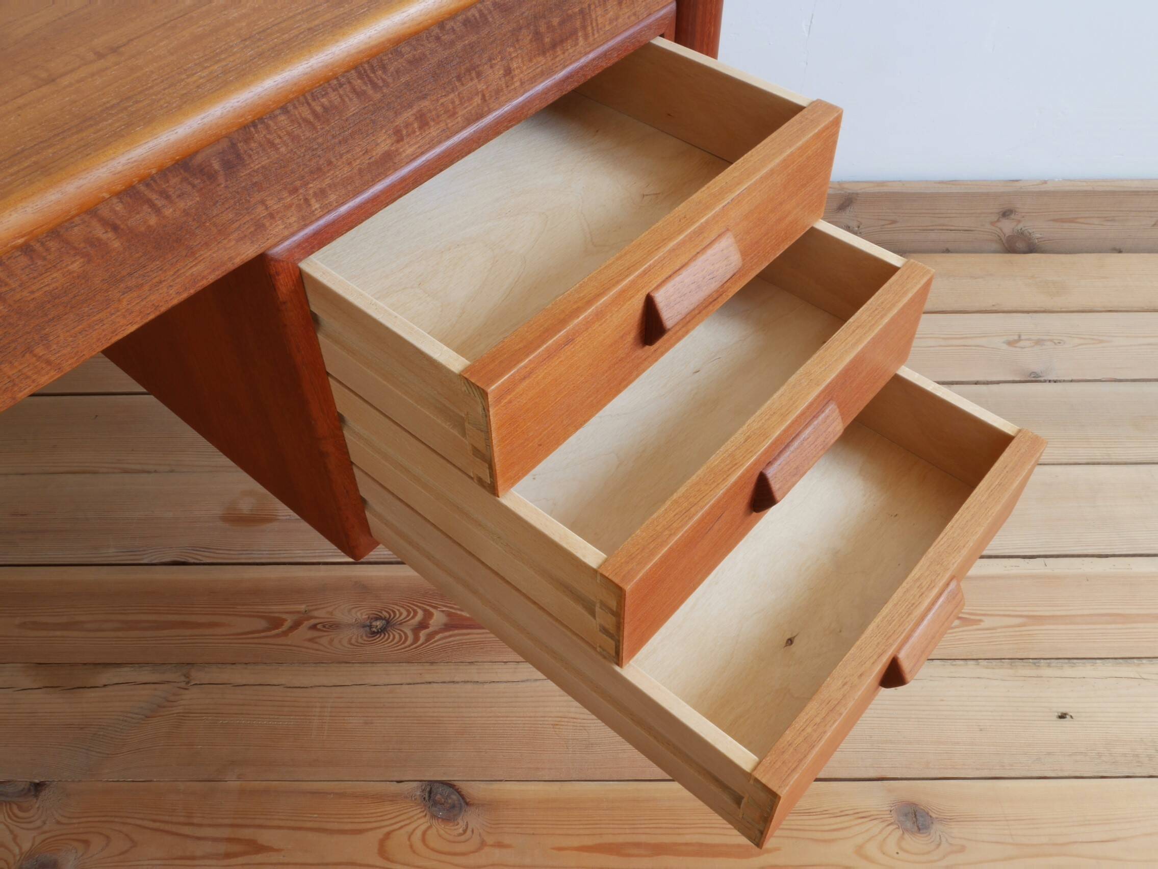 Danish Teak Desk by Børge Mogensen for Søborg Møbelfabrik, 1950s