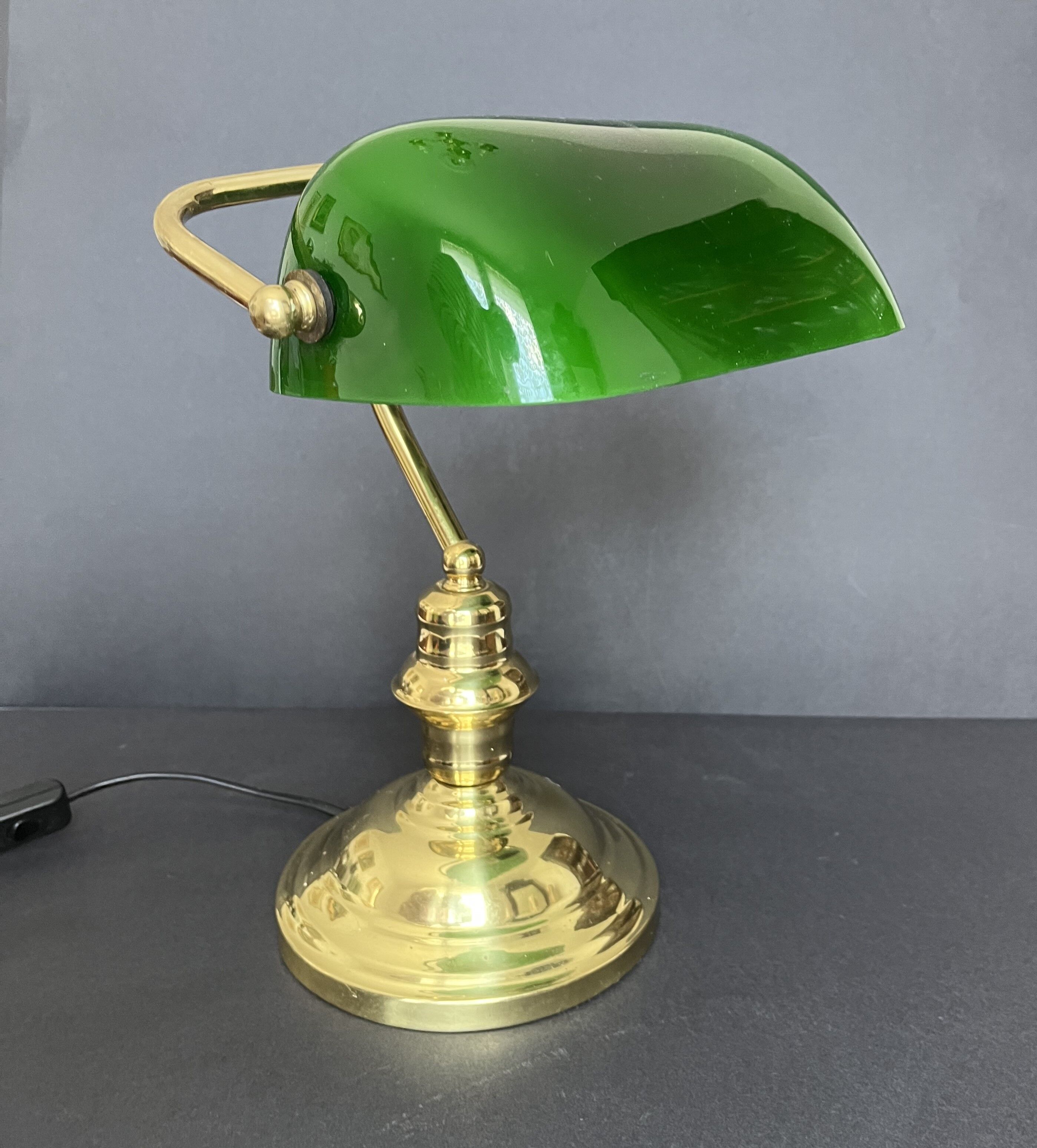 Banker's lamp