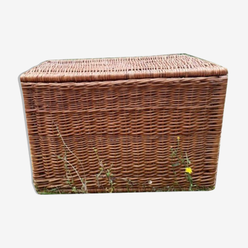 Wicker basket