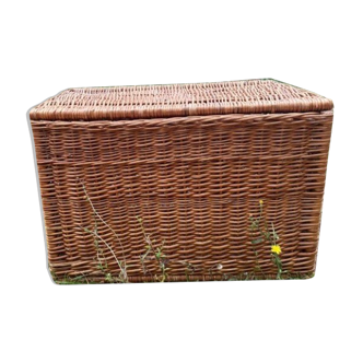 Wicker basket