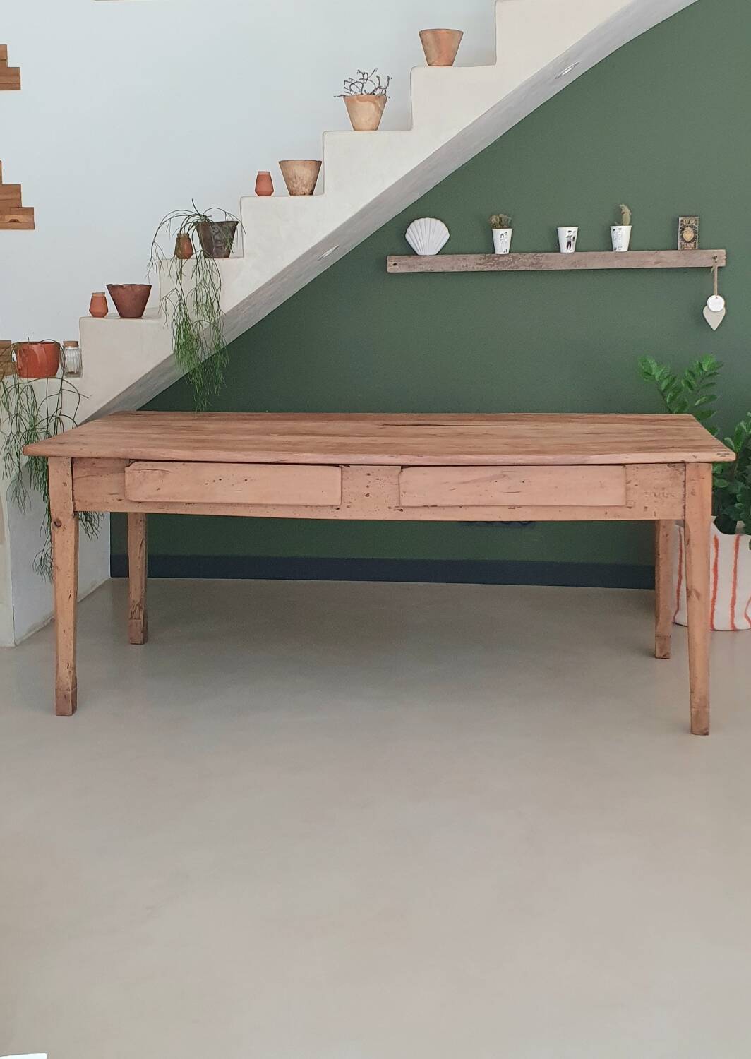 Farmhouse table