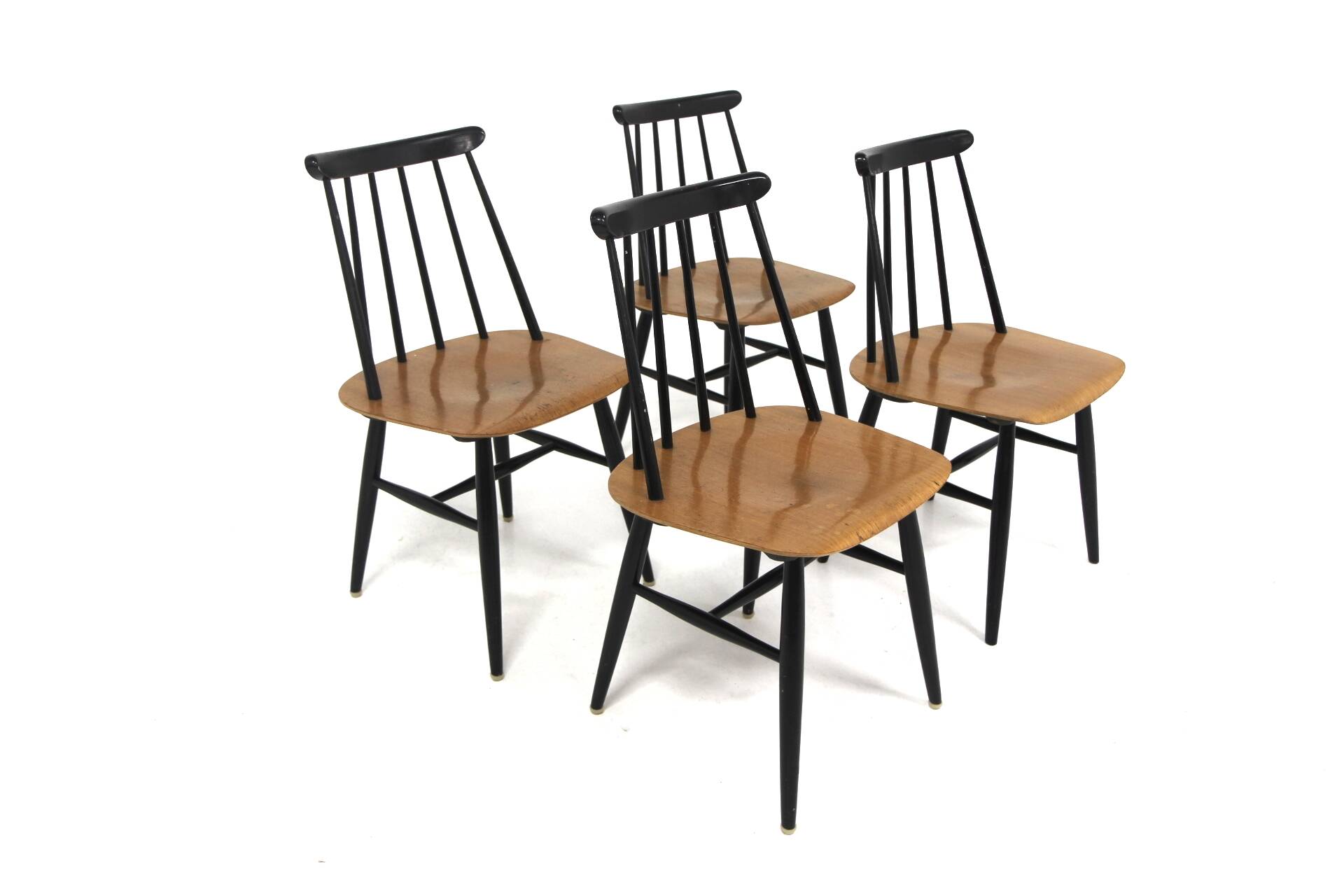 Set de 4 chaises "Fanett" en teck par Ilmari Tapiovaara, Suède, 1960