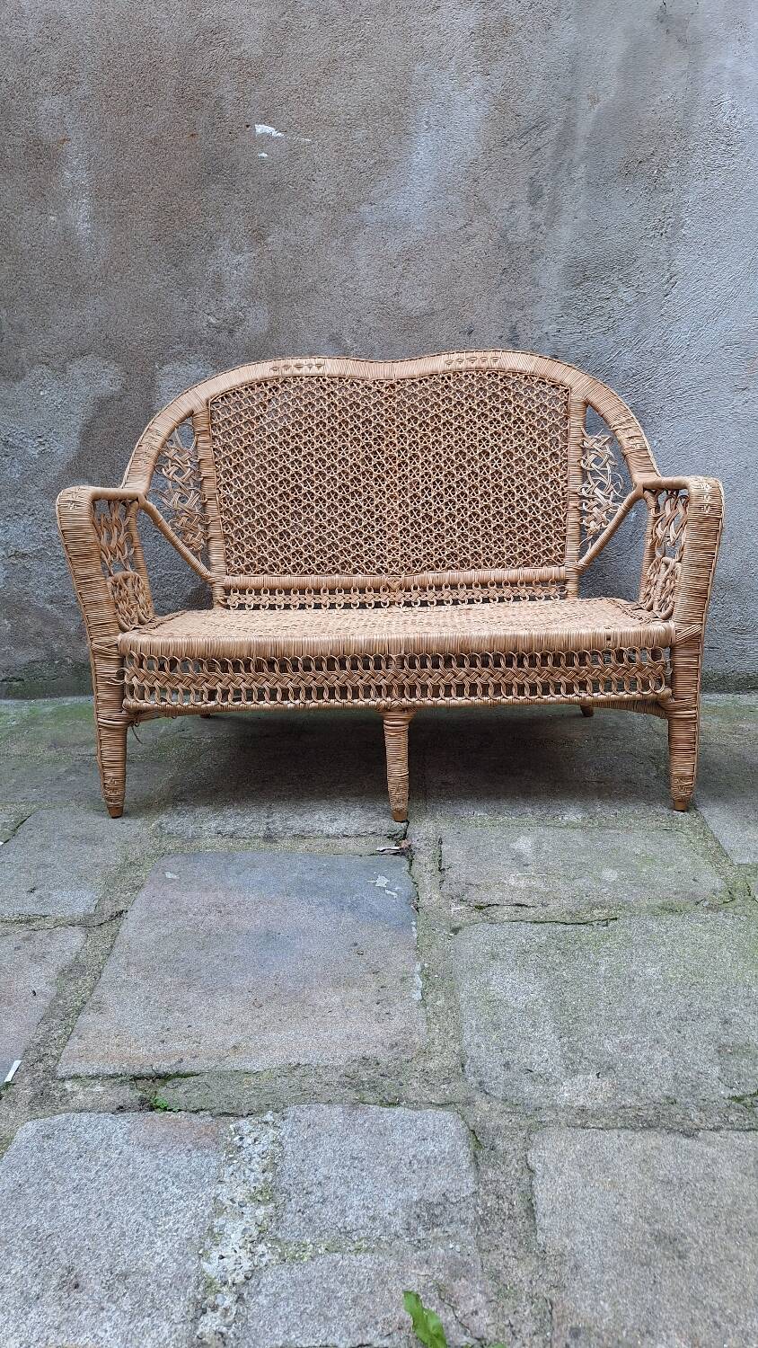 Peacock rattan garden set with bench and armchair