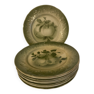 10 dessert plates in Keller and Guerin Lunéville barbotine.